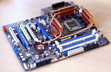 Asus Striker Extreme and evga nvidia nforce i680 motherboard review benchmark overclock