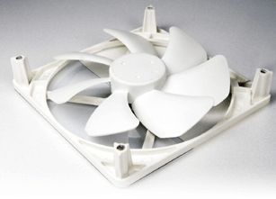 Thermaltake TR2 qFan fan